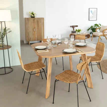 Table à manger en bois acacia Flora