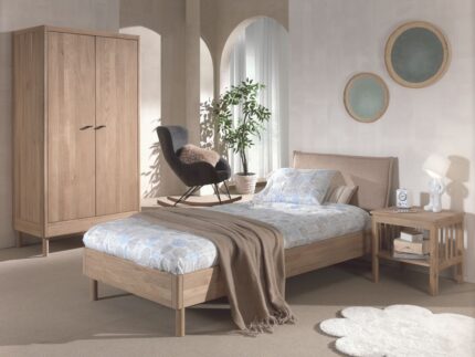 Ensemble lit enfant EMERY avec chevet + armoire bois massif de chêne